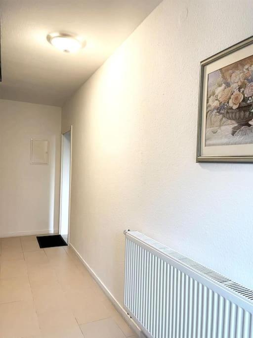Duesseldorf Messe And Airport, 2-bedroom With Kitchen And Garden *