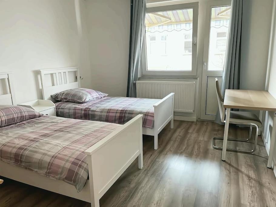 Duesseldorf Messe And Airport, 2-bedroom With Kitchen And Garden